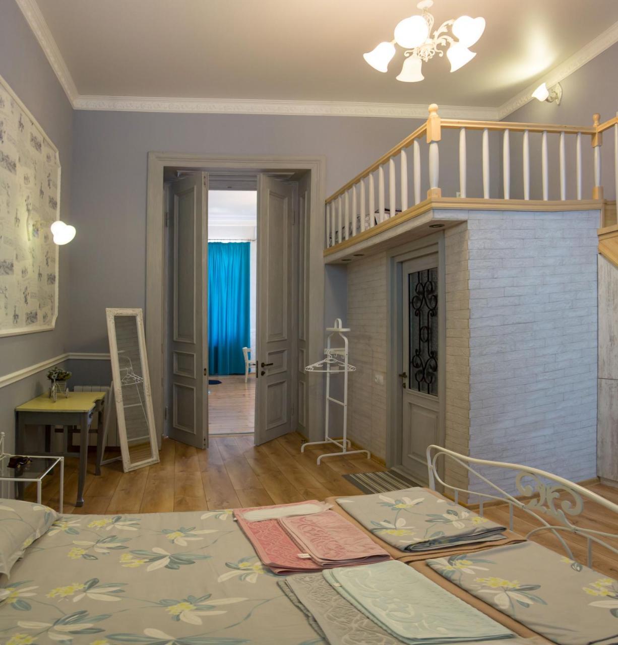 Apartament On Aghmashenebeli 26 Tbilisi Exterior photo