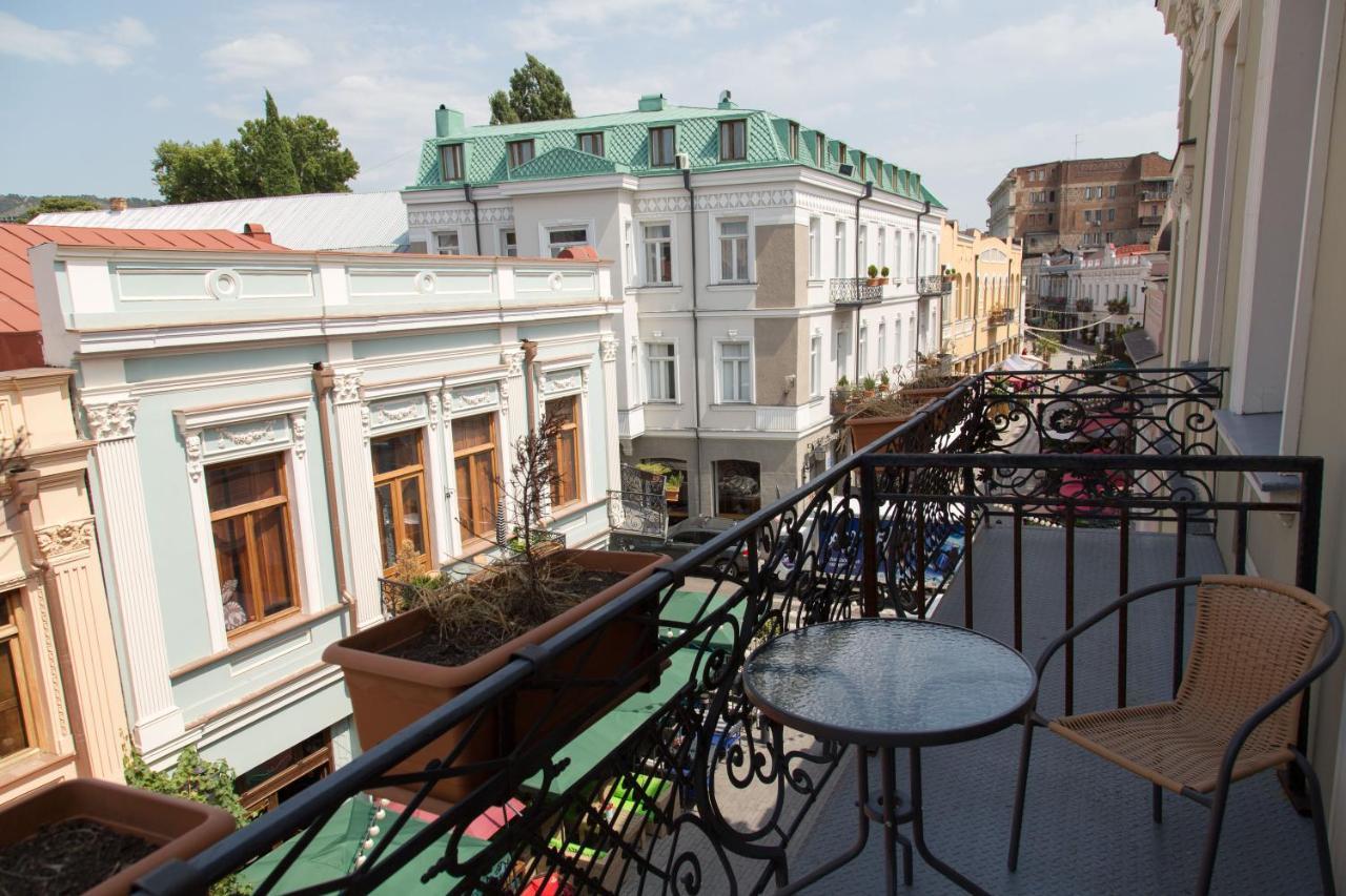 Apartament On Aghmashenebeli 26 Tbilisi Exterior photo